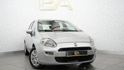 Cinza Usado 2013 Fiat Punto Lounge | € 6.480 (Preço justo)