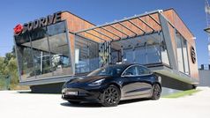 Preto Usado 2020 Tesla Model 3 Sedan | € 22.900 (Preço justo)