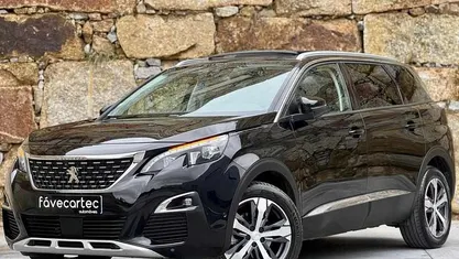 Preto Usado 2018 Peugeot 5008 Allure SUV | € 15.950 (Preço justo)
