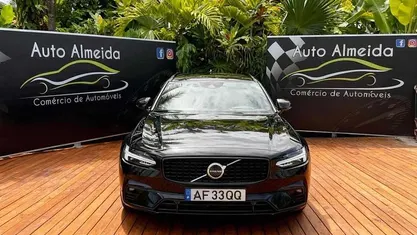 Preto Usado 2021 Volvo V90 R-Design Carrinha | € 36.750 (Preço justo)