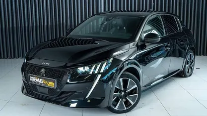 Usado Peugeot e-208 100 kW (136 HP) 2022 Citadino