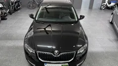 Preto Usado 2016 Skoda Octavia SportLine Sedan | € 8.750 (Bom preço)
