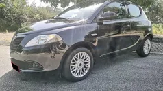 Preto Usado 2014 Lancia Ypsilon Gold Citadino | € 7.500 (Preço justo)