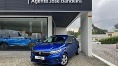 Azul Usado 2021 Dacia Sandero Essentiel Citadino | € 11.990 (Super Preço)