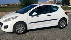 Branco Usado 2010 Peugeot 207 Citadino | € 2.800 (Bom preço)
