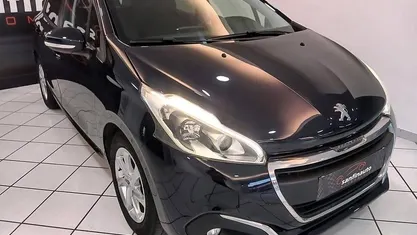 Usado 2016 Peugeot 208 Citadino | € 9.900 (Preço justo)