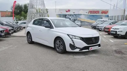 Usado Peugeot 308 131 HP (96 kW) 2022 Branco Citadino