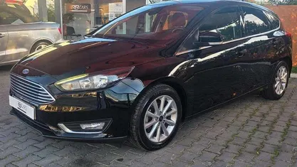 Preto Usado 2018 Ford Focus Titanium Sedan | € 13.850 (Preço justo)