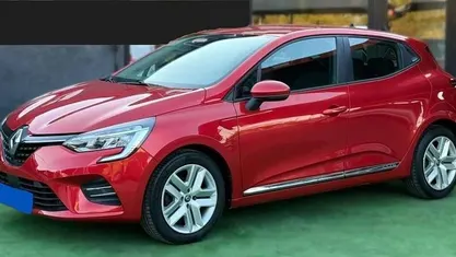 Usado Renault Clio IV 100 HP (73 kW) 2019