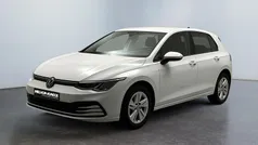 Branco Usado 2023 VW Golf VIII Life | € 24.750 (Preço justo)