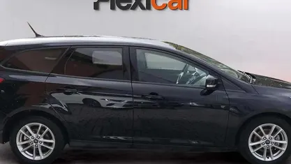 Usado Ford Focus Business Edition 125 HP (91 kW) 2017 Preto Carrinha