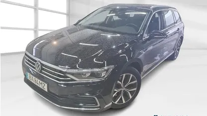Preto Usado 2023 VW Passat GTE Carrinha | € 30.400 (Preço justo)