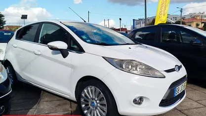 Branco Usado 2010 Ford Fiesta | € 3.999 (Preço justo)