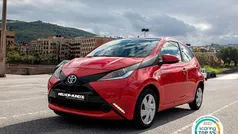 Usado 2016 Toyota Aygo X-play Citadino | € 9.990 (Bom preço)
