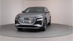 Cinzento Usado 2025 Audi Q4 e-tron SUV | € 56.400 (Preço justo)
