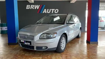 Cinzento Usado 2008 Volvo V50 Momentum Carrinha | € 7.350 (Preço justo)