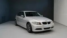 Cinza Usado 2009 BMW 320 Sedan | € 9.990 (Preço justo)