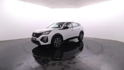 Usado Peugeot 2008 101 HP (74 kW) 2024 Branco SUV