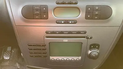 Preto Usado 2008 Seat Leon Citadino | € 4.350 (Preço justo)