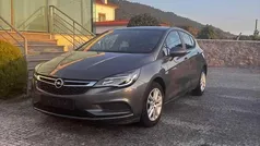 Cinzento Usado 2017 Opel Astra Edition Citadino | € 10.499 (Bom preço)