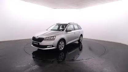 Cinza Usado 2022 Skoda Fabia Ambition | € 17.250 (Preço justo)