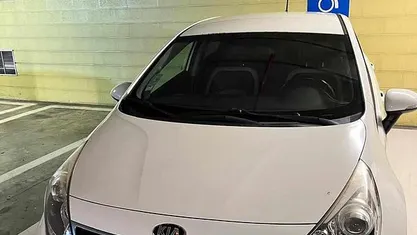 Usado 2015 Kia Rio Sedan | € 7.000 (Preço justo)