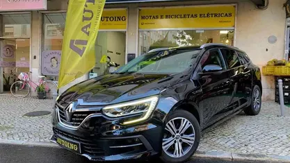 Preto Usado 2022 Renault Mégane GrandTour Intens Carrinha | € 19.480 (Preço justo)