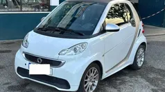 Usado 2015 Smart ForTwo Electric Drive Passion Coupé | € 7.900