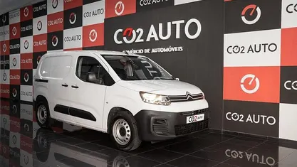 Branco Usado 2023 Citroën e-Berlingo Monovolume | € 24.900 (Preço justo)