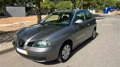 Cinzento Usado 2002 Seat Ibiza Citadino | € 2.000 (Bom preço)