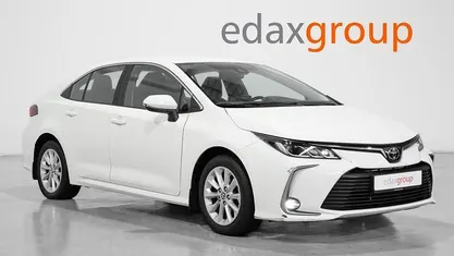 Usado Toyota Corolla 125 HP (91 kW) 2022 Branco Sedan