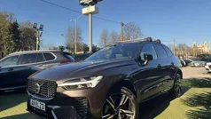 Cinzento Usado 2022 Volvo XC60 R-Design SUV | € 44.750 (Preço justo)