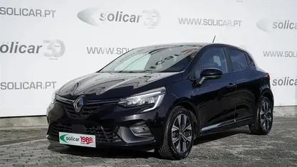 Preto Usado 2023 Renault Clio V Evolution Citadino | € 16.990 (Preço justo)