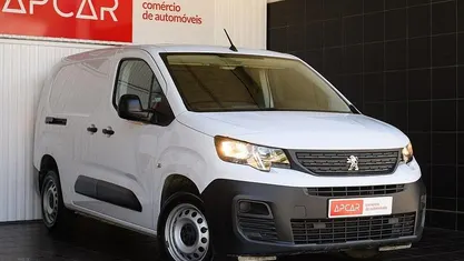 Usado Peugeot Partner 102 HP (75 kW) 2023 Branco Monovolume