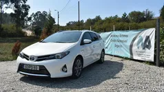 Branco Usado 2014 Toyota Auris Hybrid Carrinha | € 11.750 (Bom preço)