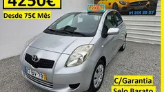 Cinzento Usado 2006 Toyota Yaris Sedan | € 4.250 (Bom preço)