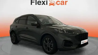 Usado Ford Kuga 120 HP (88 kW) 2022 SUV