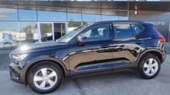 Preto Usado 2021 Volvo XC40 Momentum SUV | € 25.990 (Preço justo)