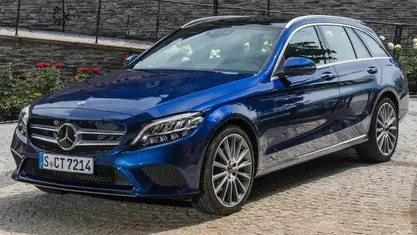 Cinzento Usado 2021 Mercedes C300e Avantgarde Carrinha | € 27.500 (Bom preço)