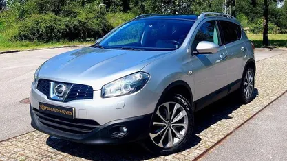 Cinzento Usado 2011 Nissan Qashqai SUV | € 9.750 (Preço justo)