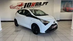 Branco Usado 2019 Toyota Aygo X-Black Citadino | € 11.490 (Preço justo)