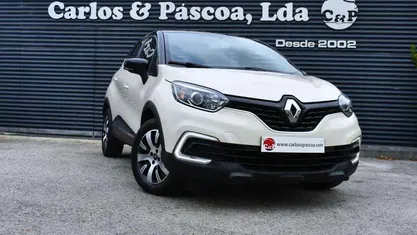Branco Usado 2018 Renault Captur SUV | € 15.950 (Preço justo)