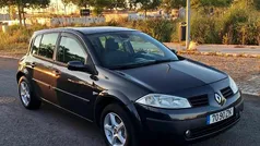 Cinzento Usado 2005 Renault Mégane II Citadino | € 2.950 (Preço justo)