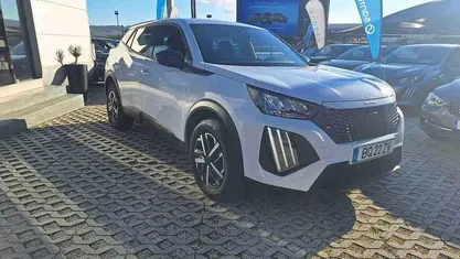 Branco Usado 2025 Peugeot 2008 Style SUV | € 21.490 (Preço justo)