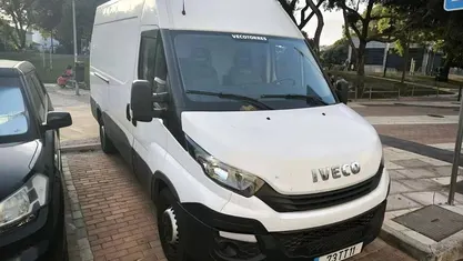 Branco Usado 2017 Iveco Daily | € 17.500 (Preço justo)