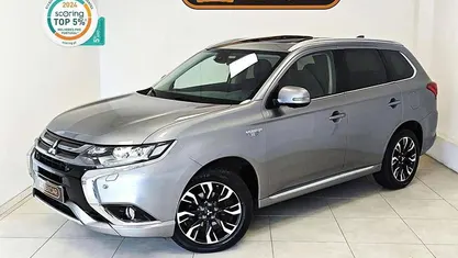 Usado Mitsubishi Outlander P-HEV 203 HP (149 kW) 2016