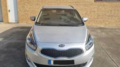 Cinzento Usado 2015 Kia Carens Monovolume | € 13.950 (Preço justo)