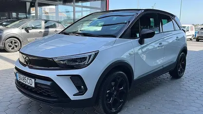 Usado Opel Crossland Elegance 110 HP (80 kW) 2024 Branco SUV