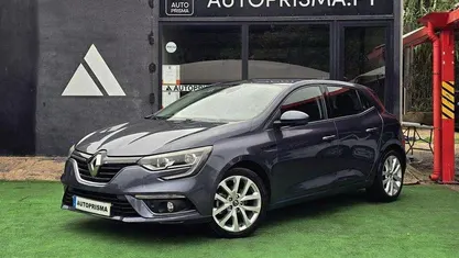 Cinza Usado 2016 Renault Mégane III Zen | € 13.900 (Preço justo)