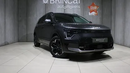 Usado Kia e-Niro 150 kW (204 HP) 2023 SUV